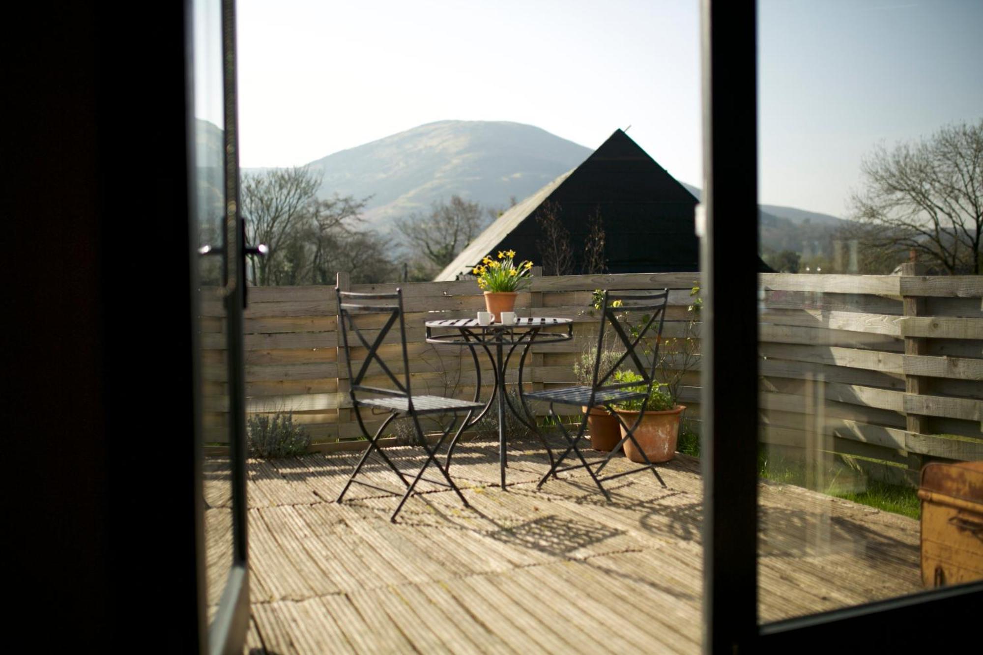 Two Unique Cabins Wrapped In Beautiful Welsh Scenery Presteigne Exterior photo